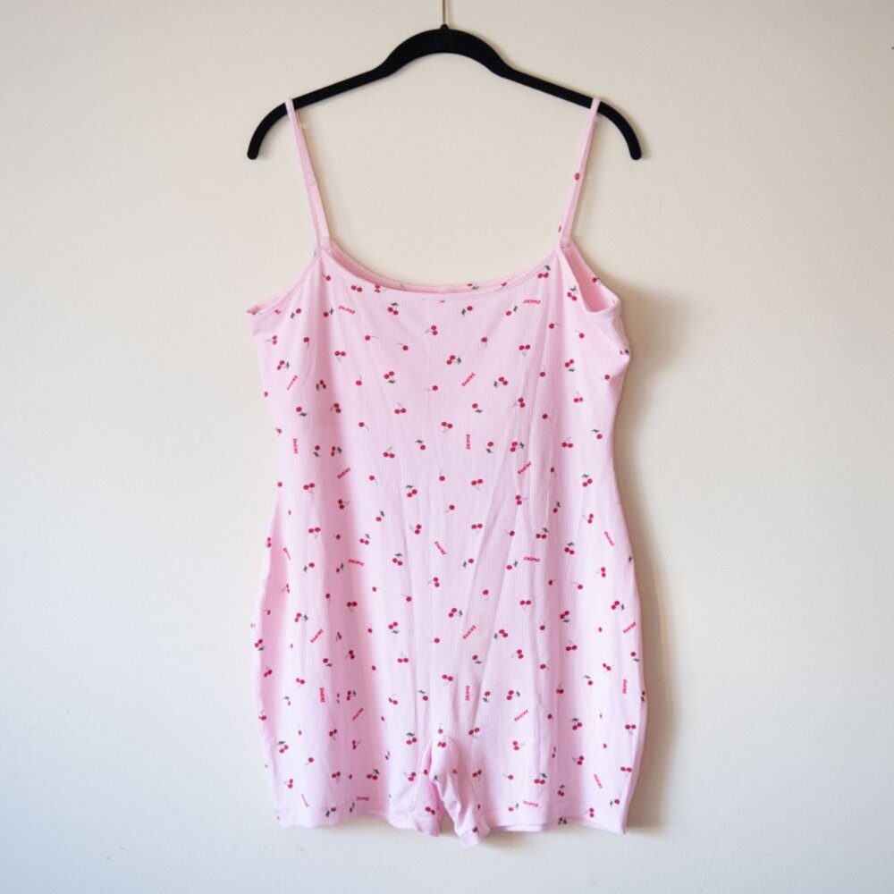 SKIMS SOFT LOUNGE SCOOP ONEPIECE PINK CHERRY BLOSSOM PRINT / 2X W/Built in bra